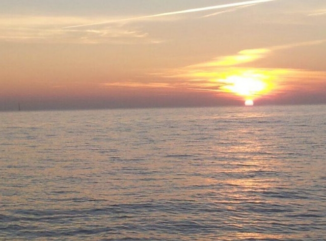 mar en un atardecer